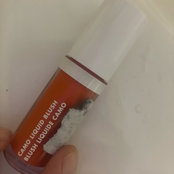 Elf camo liquid Blush - Picture 5 of 7